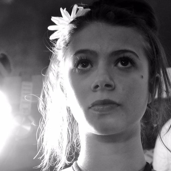 Meet your Posher, Zoe - Picture 1 of 1